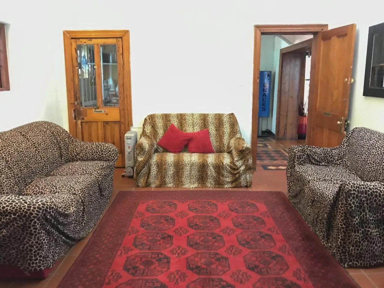 Hostel Oak Lodge Backpackers Cape Town South Africa